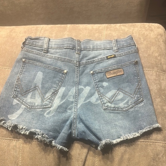 Wrangler Blue Jean Shorts Distressed High-Waisted - Picture 2 of 6